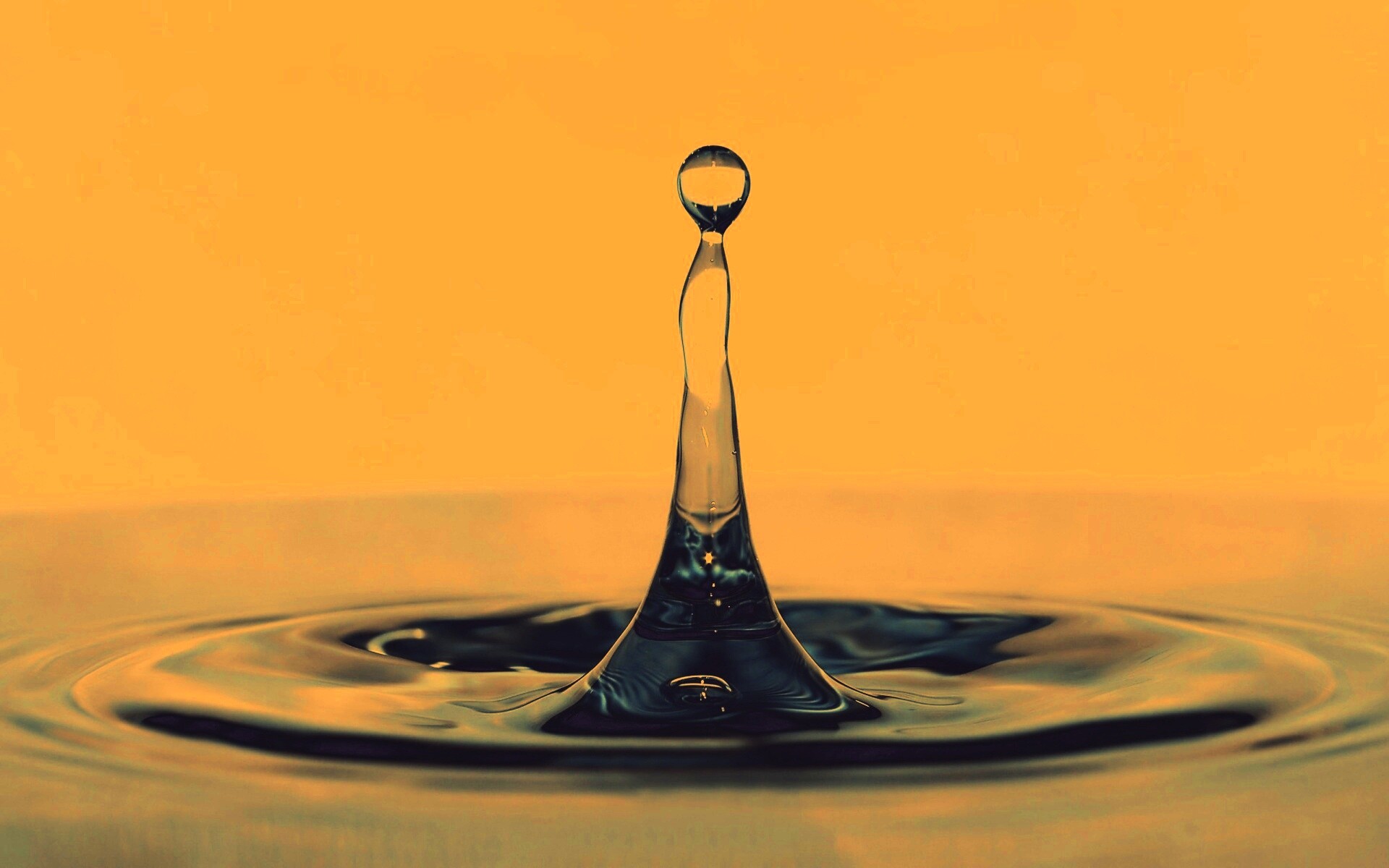 Падение капли обои