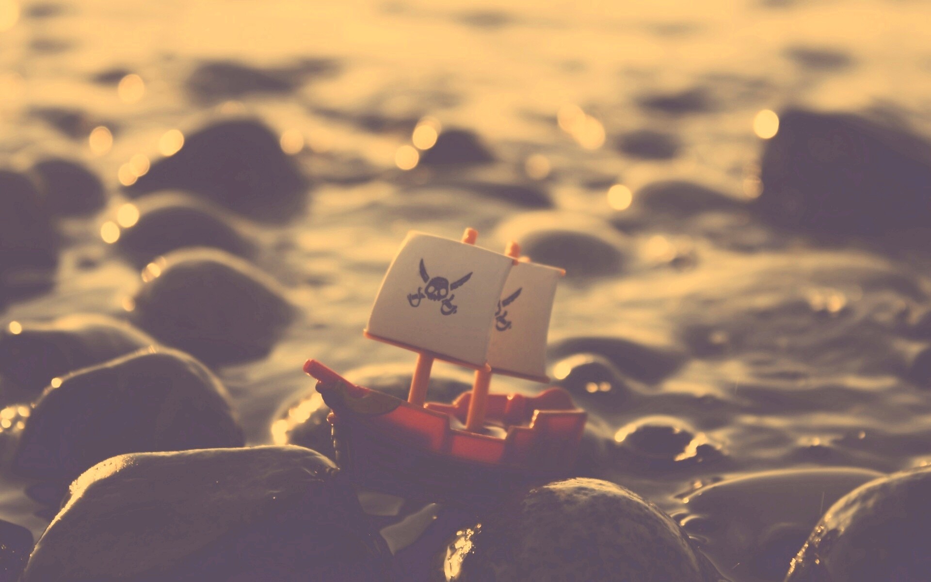 Пиратский корабль на мели обои