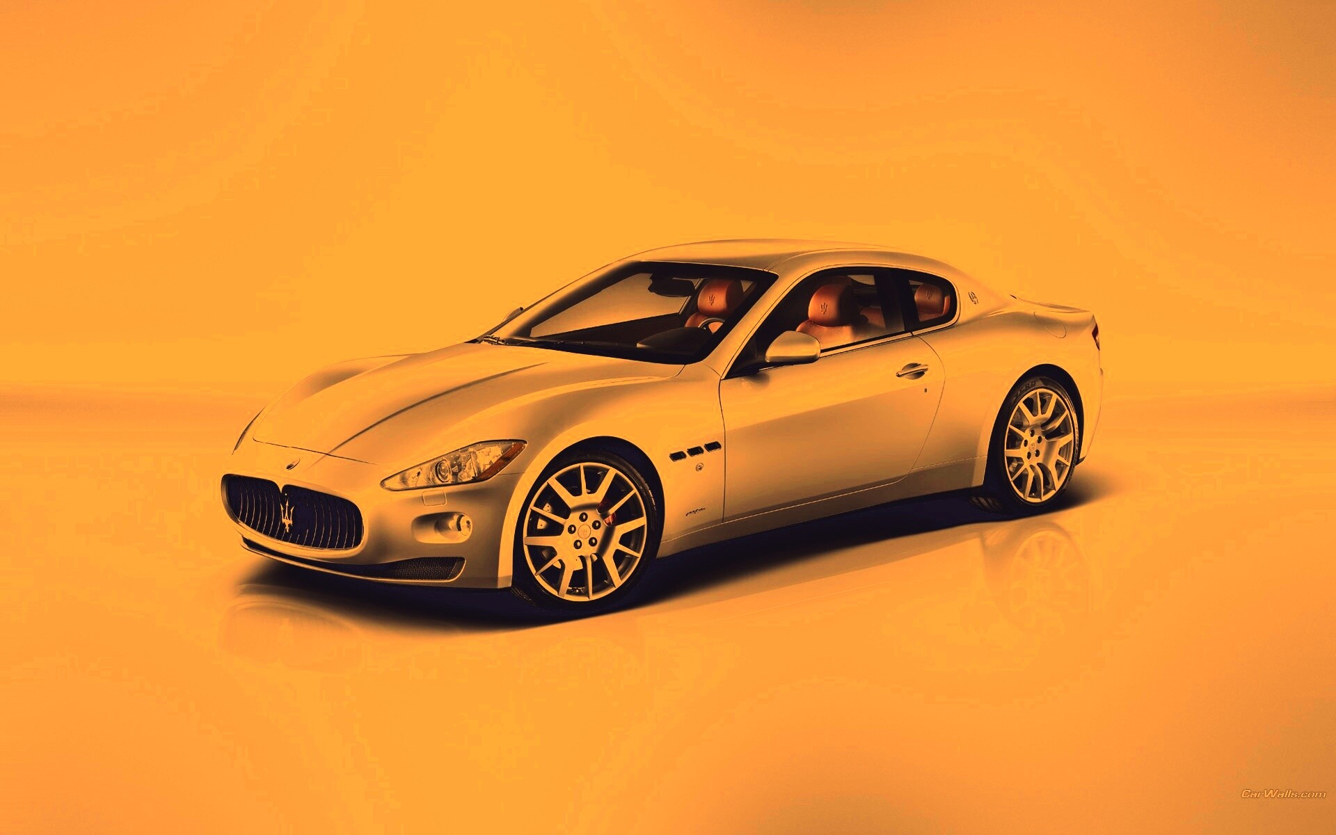 Грандтуризмо на белом фоне обои