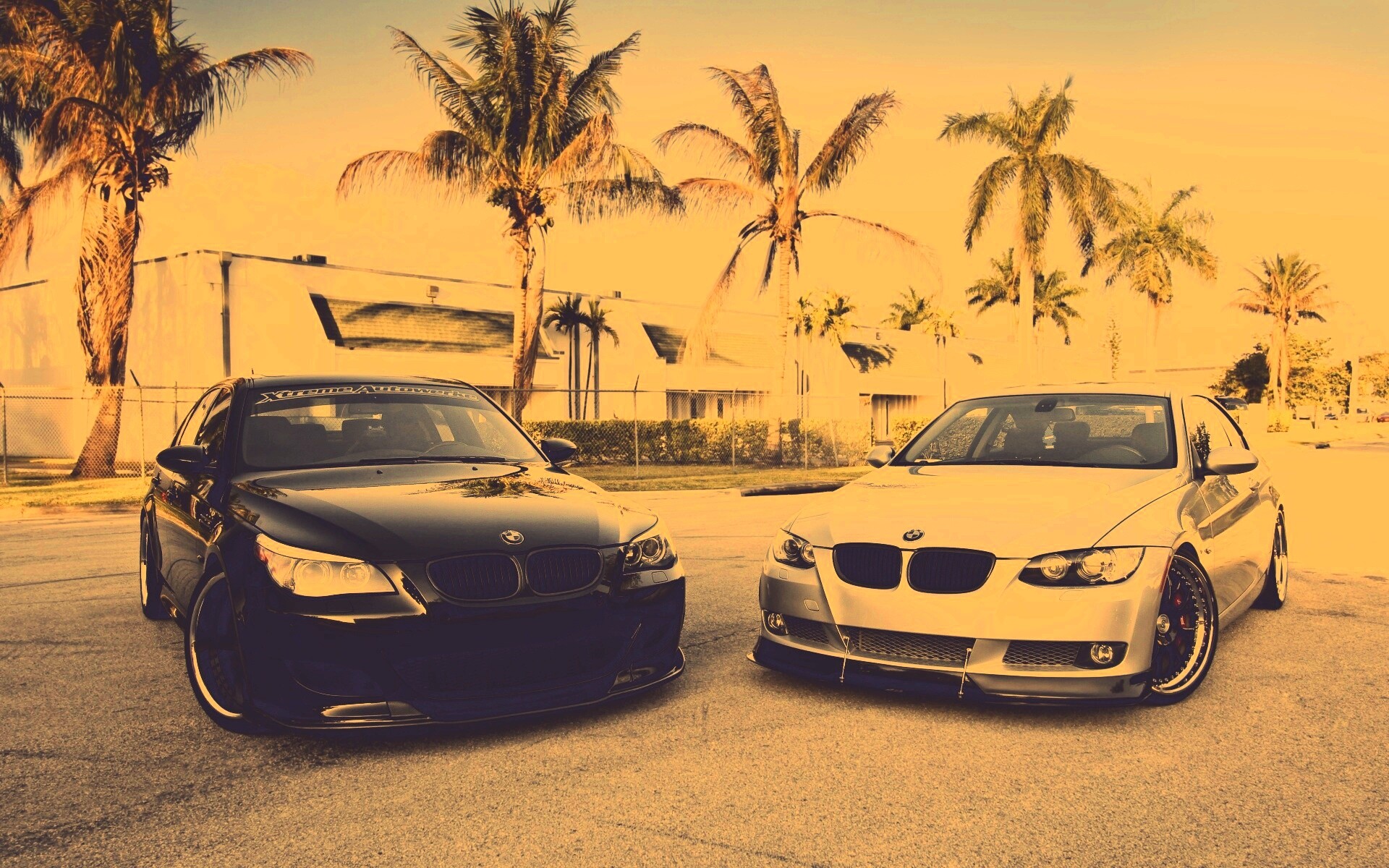 Чёрный и серебристый BMW обои