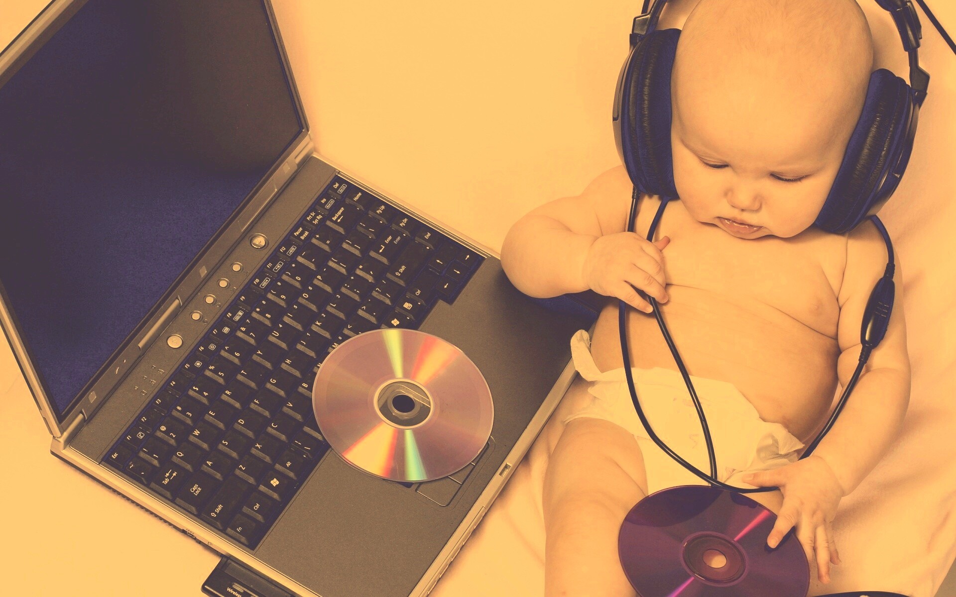 Маленький диск жокей обои