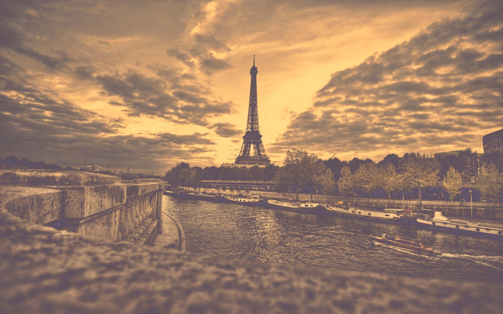 Башня Эйфеля в Париже обои