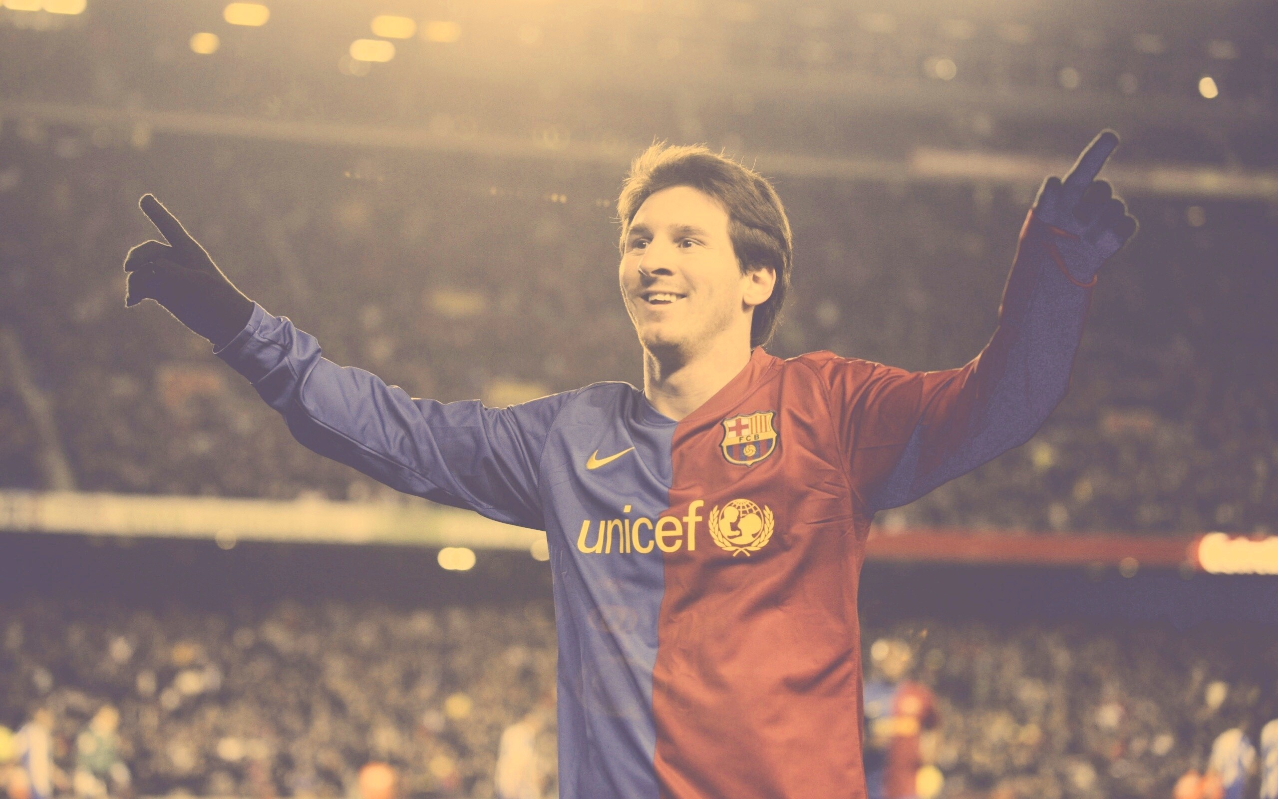 Месси на поле обои