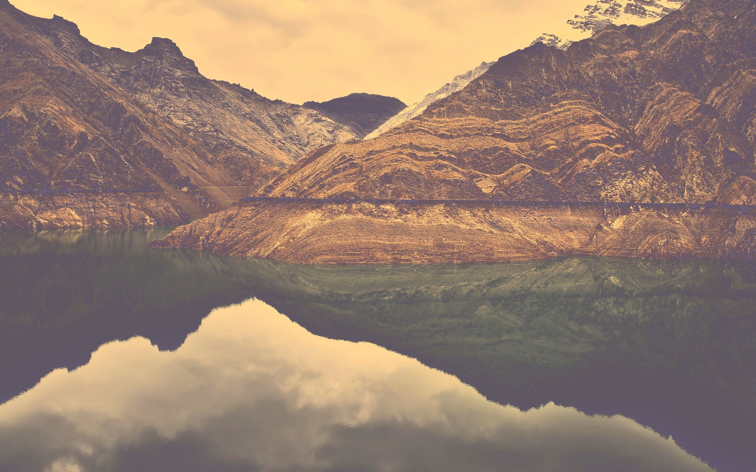 Горное озеро обои