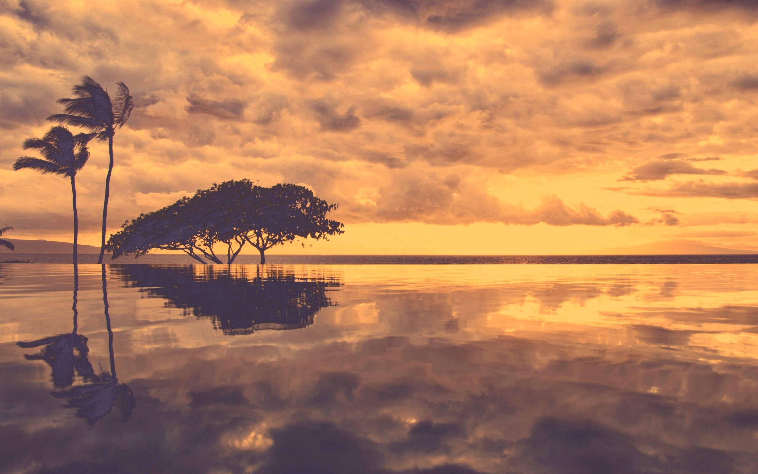 Восход над озером обои