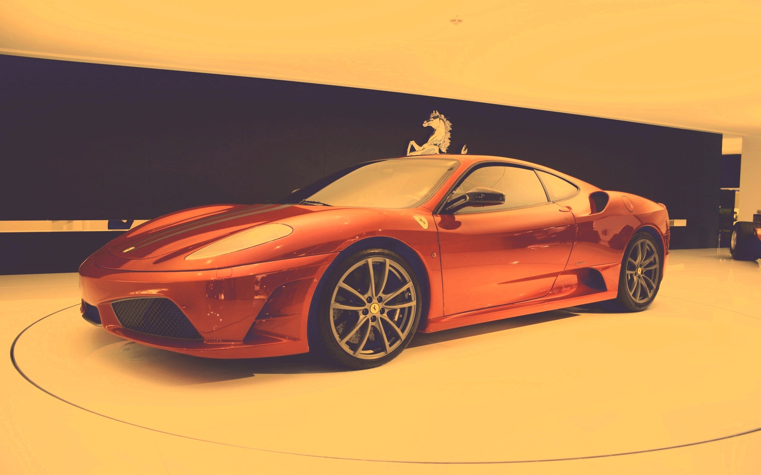 Ferrari F430 Scuderia на выставке обои