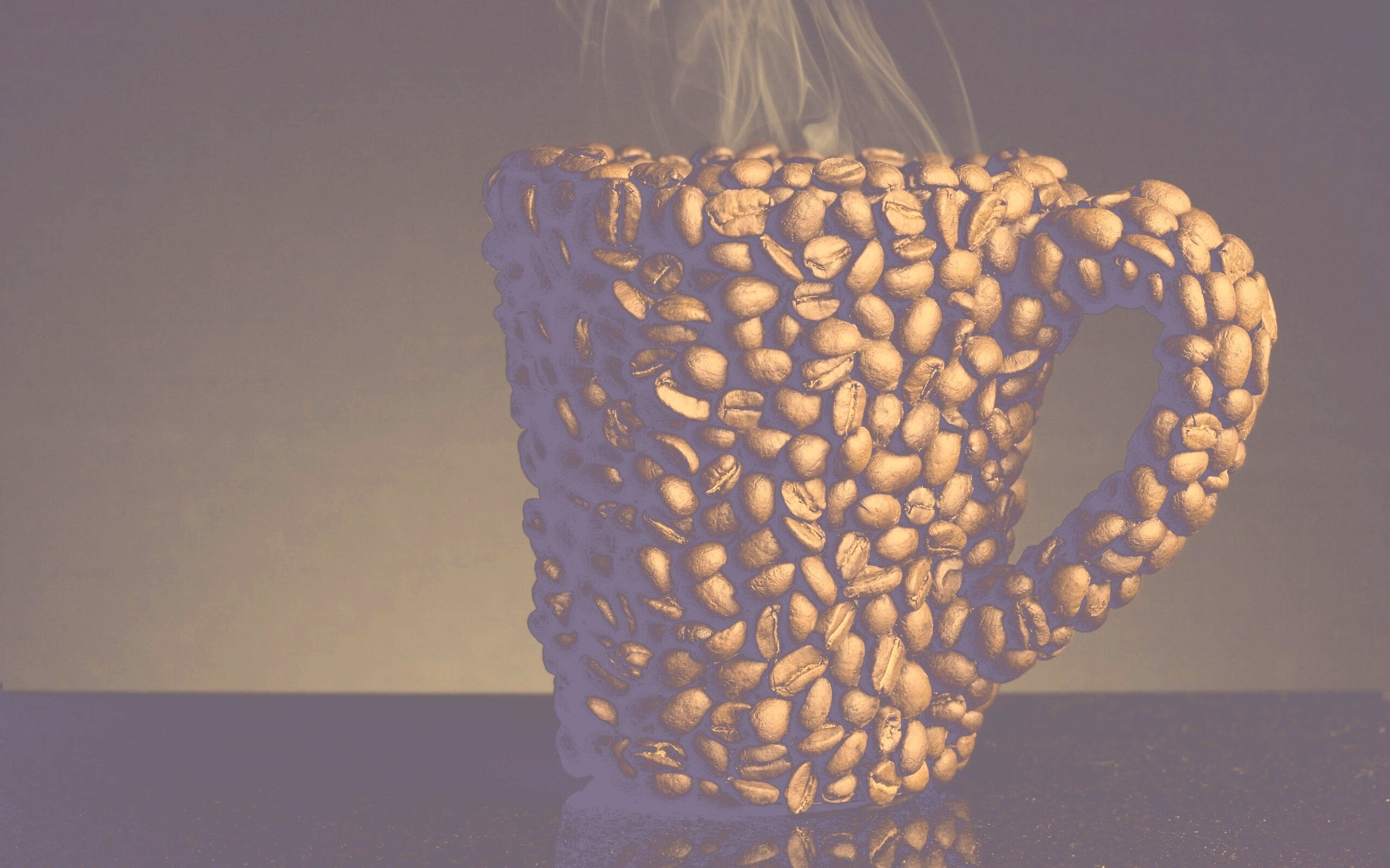 Кружка из кофейных зерен обои