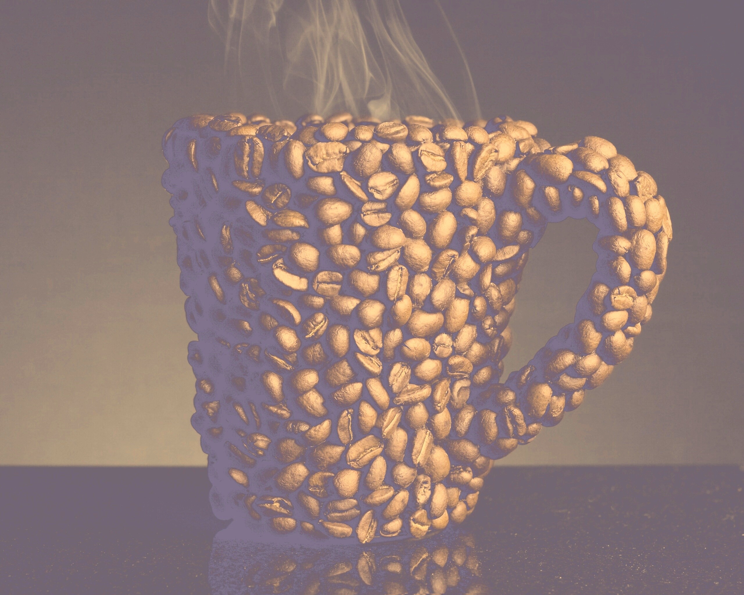 Кружка из кофейных зерен обои