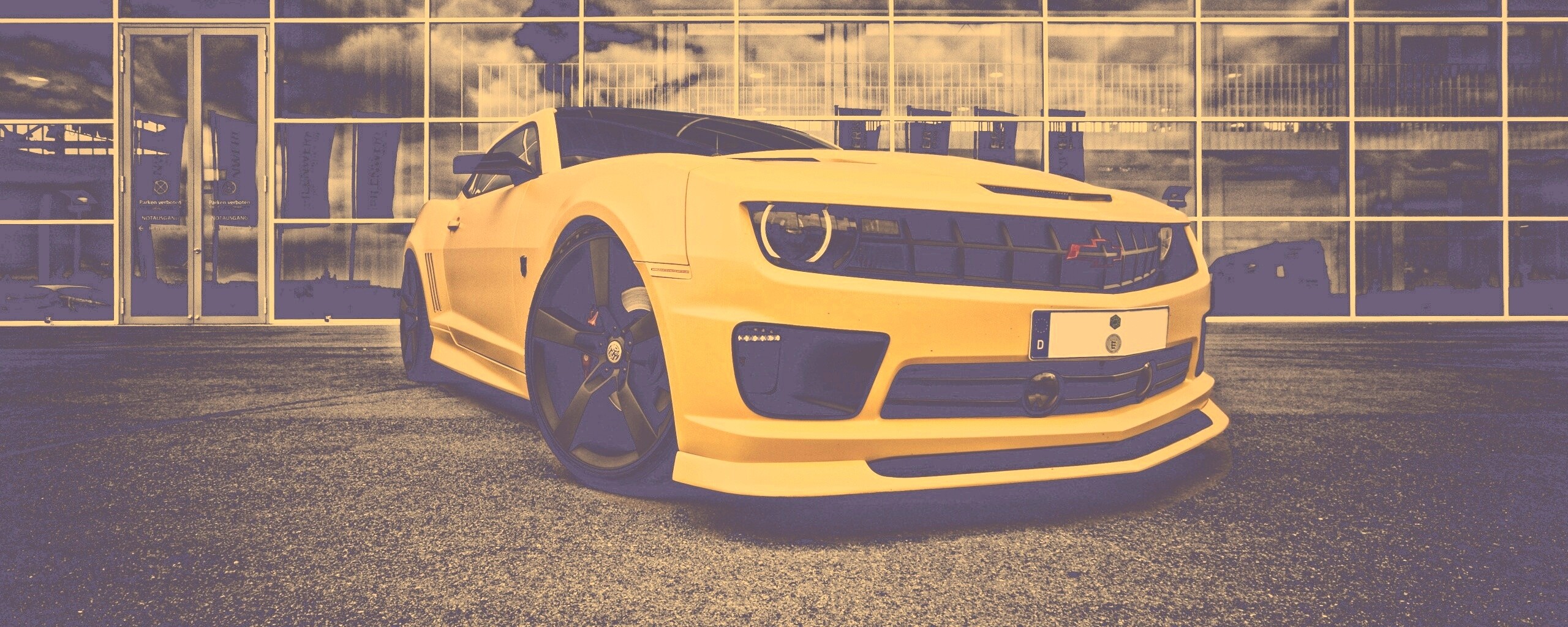 Желтый монстр обои