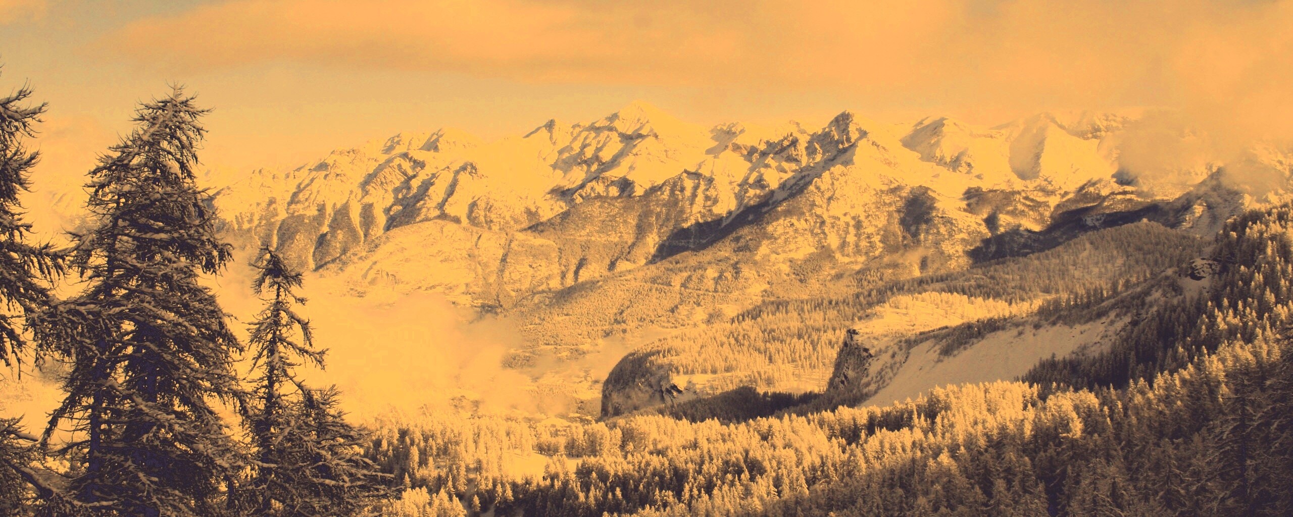 Горный пейзаж обои