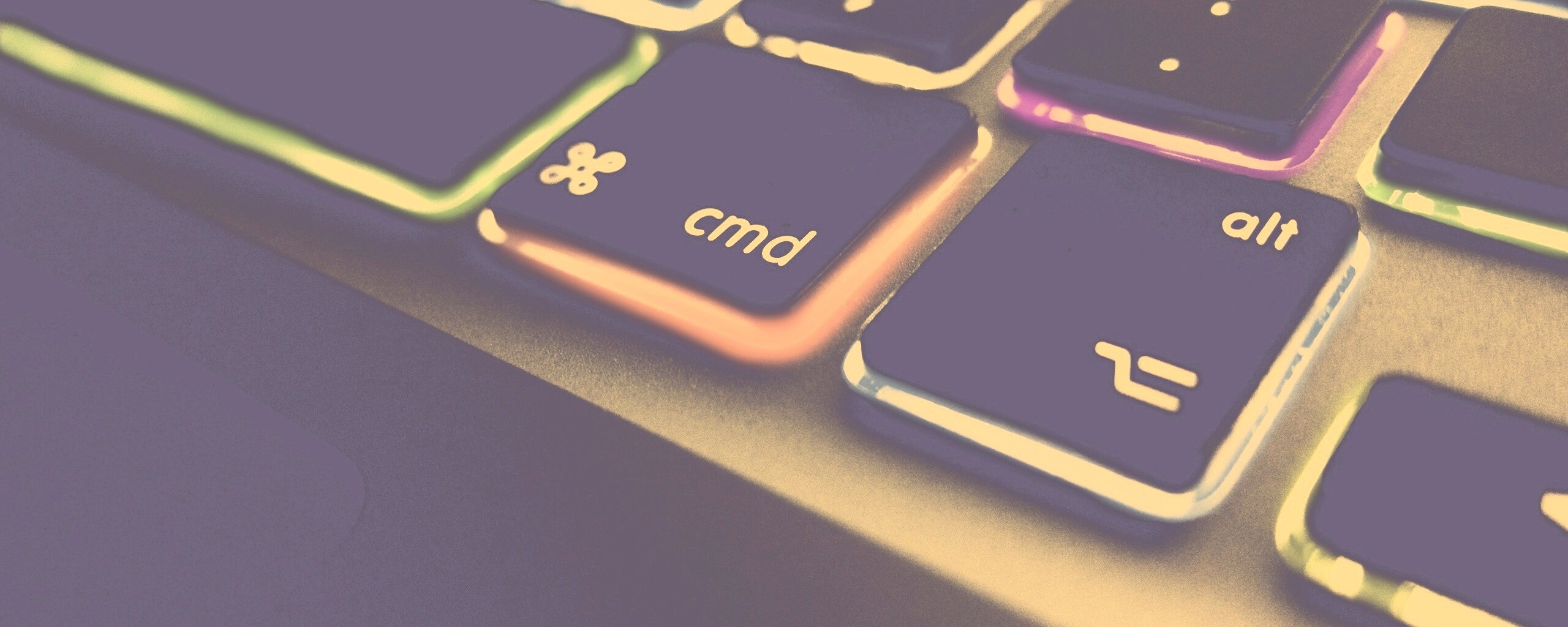 Разноцветная клава макбука обои