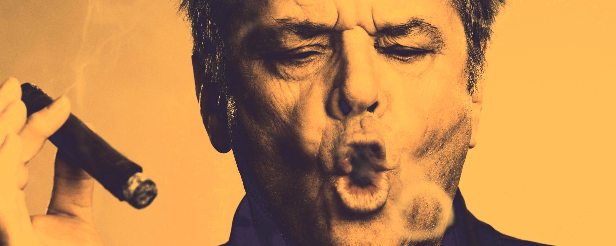 Колечко из дыма обои