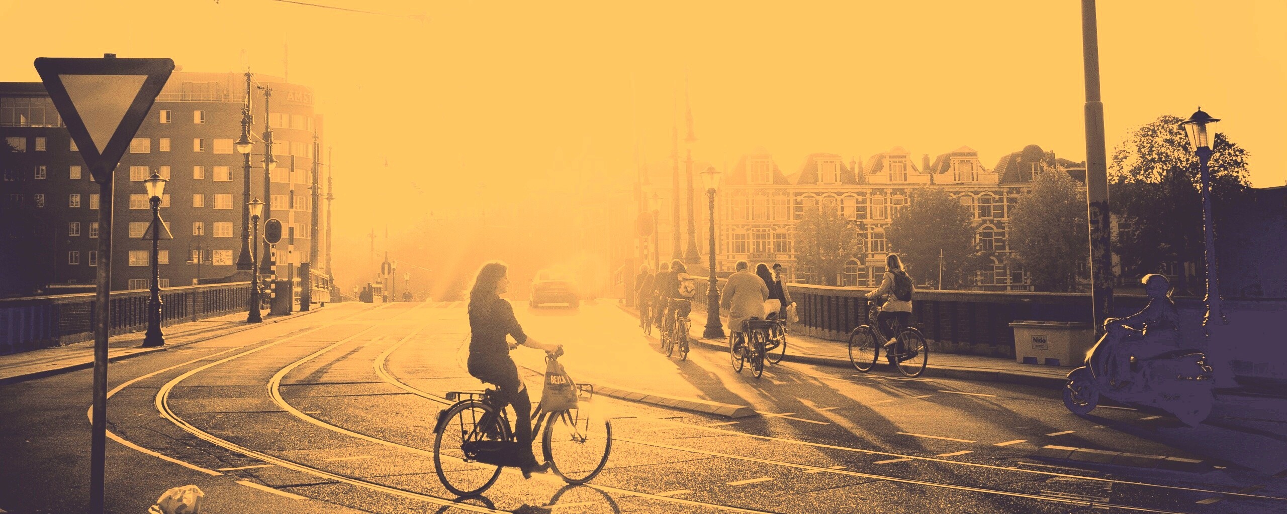 Утро в европейском городе обои