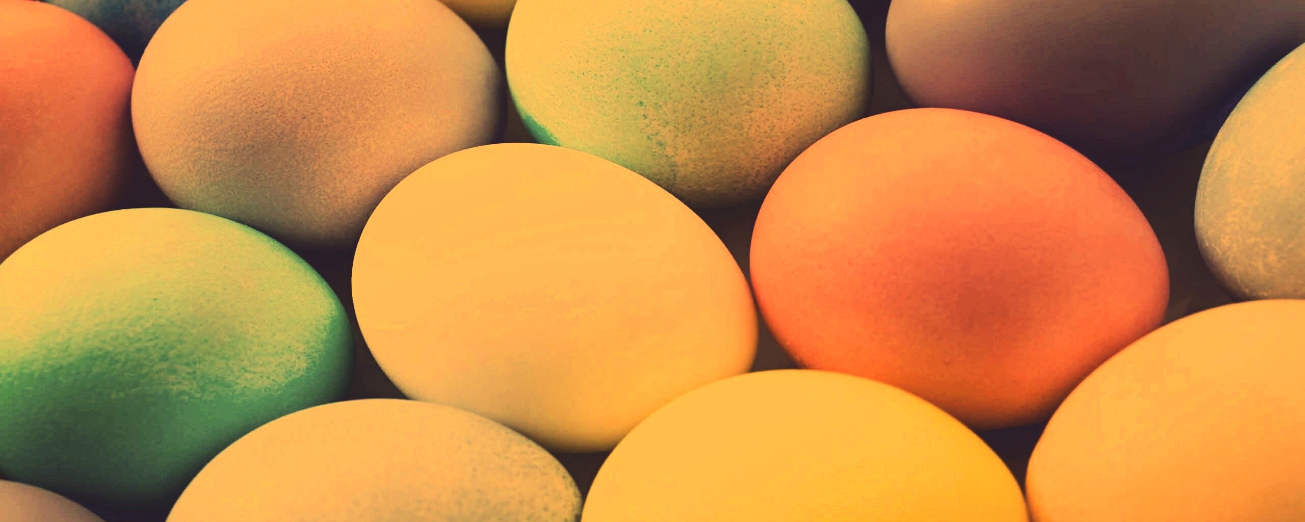 Яркие пасхальные яйца обои