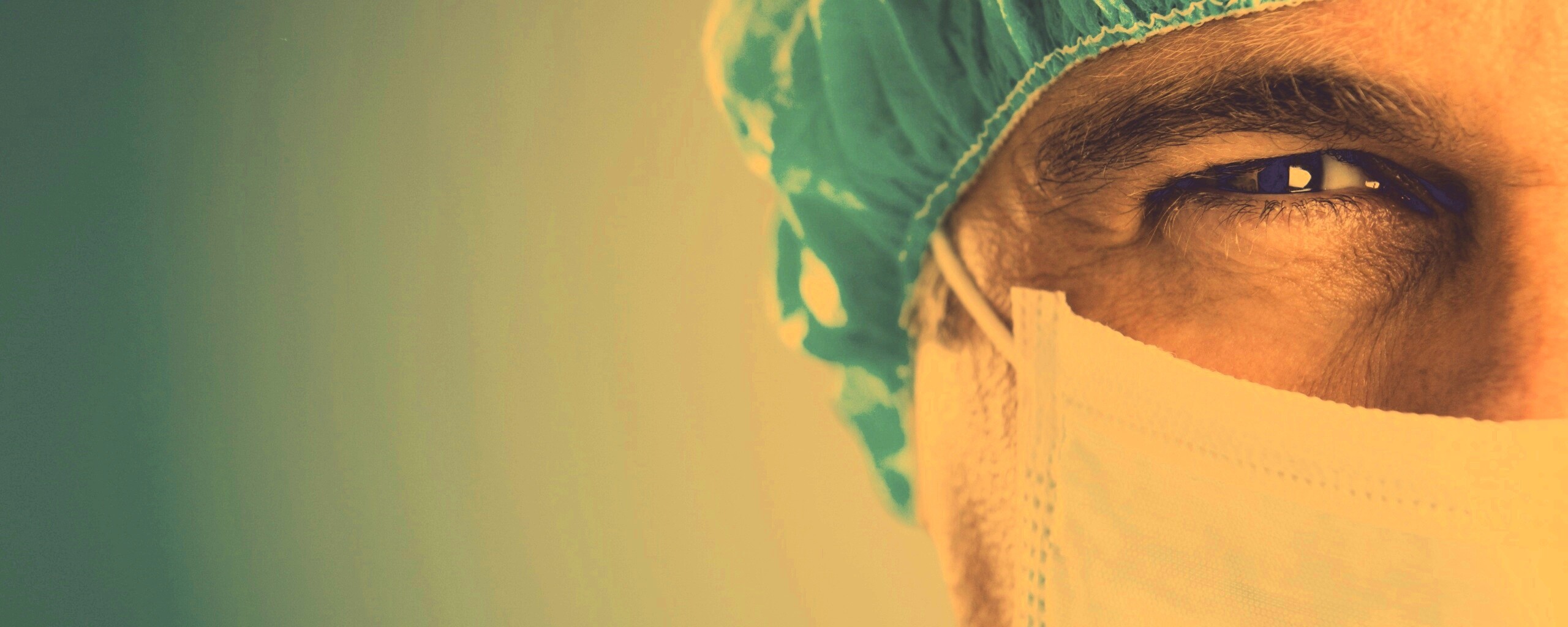 Лицо хирурга обои