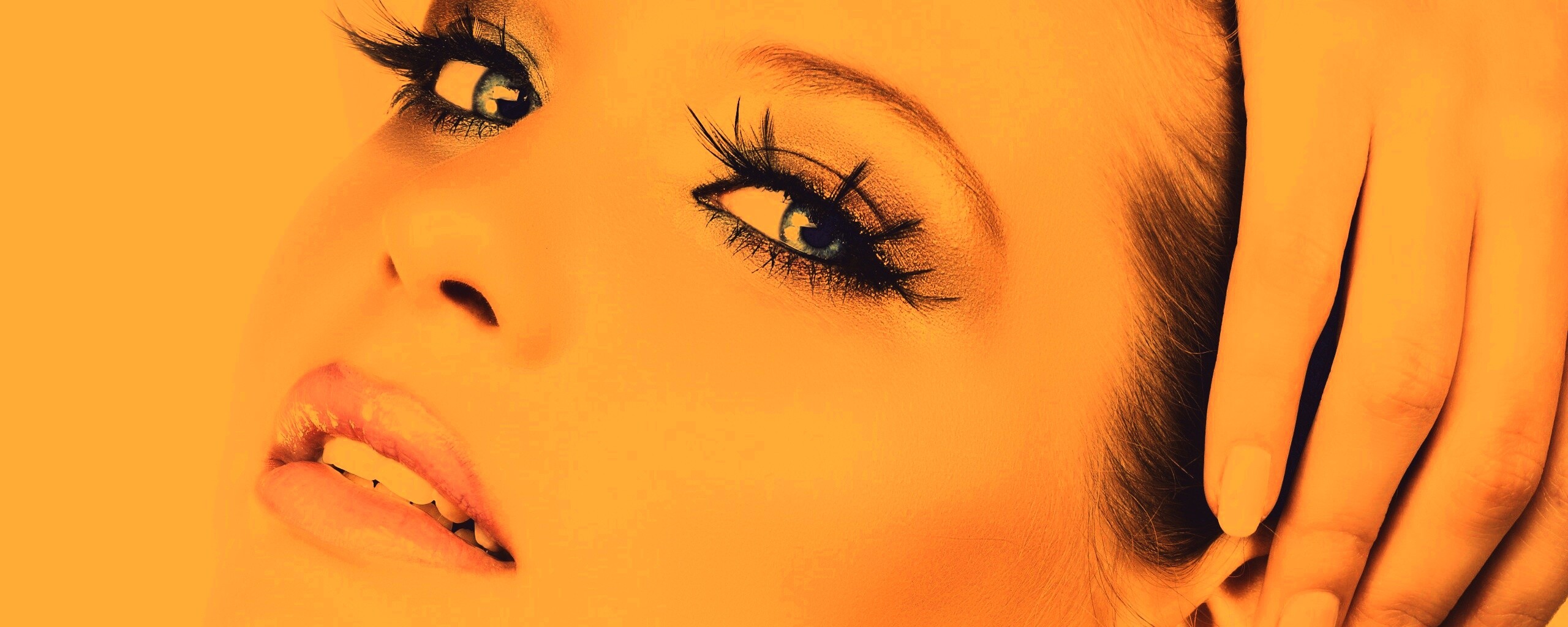 Красивое лицо обои