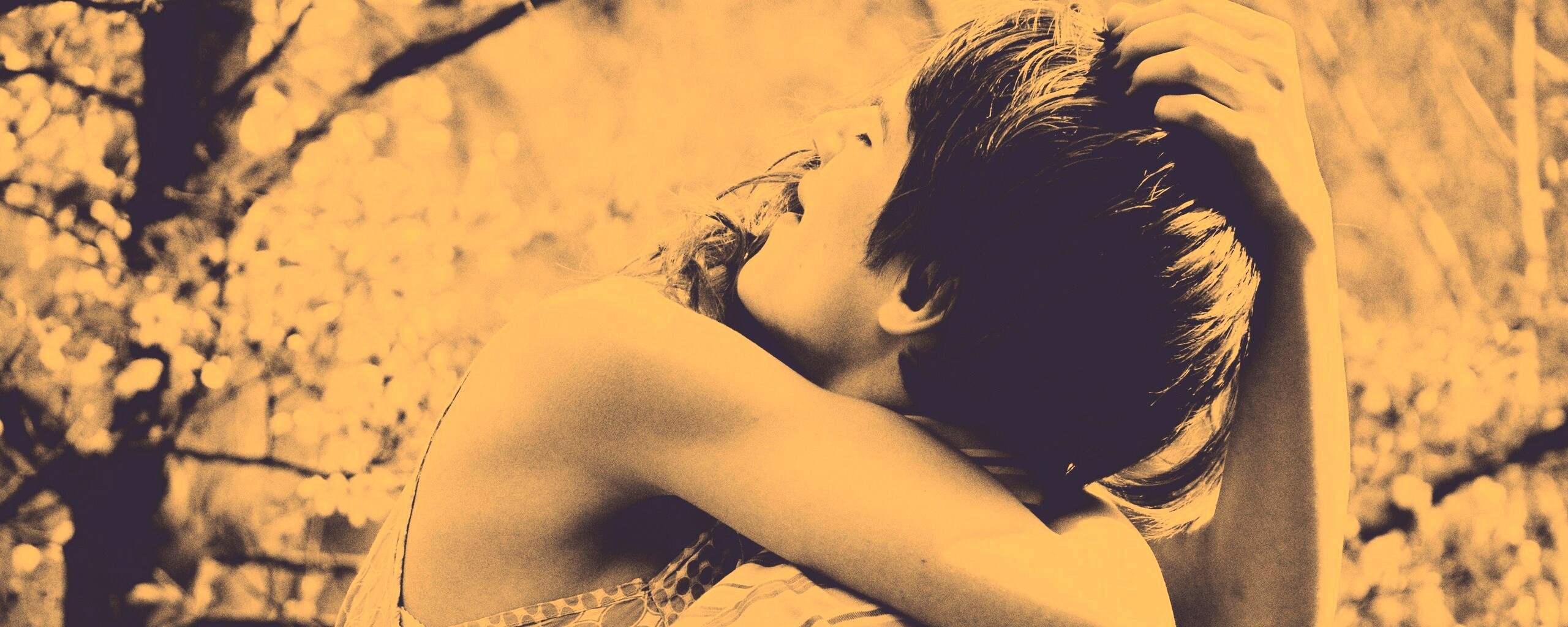 Объятия обои