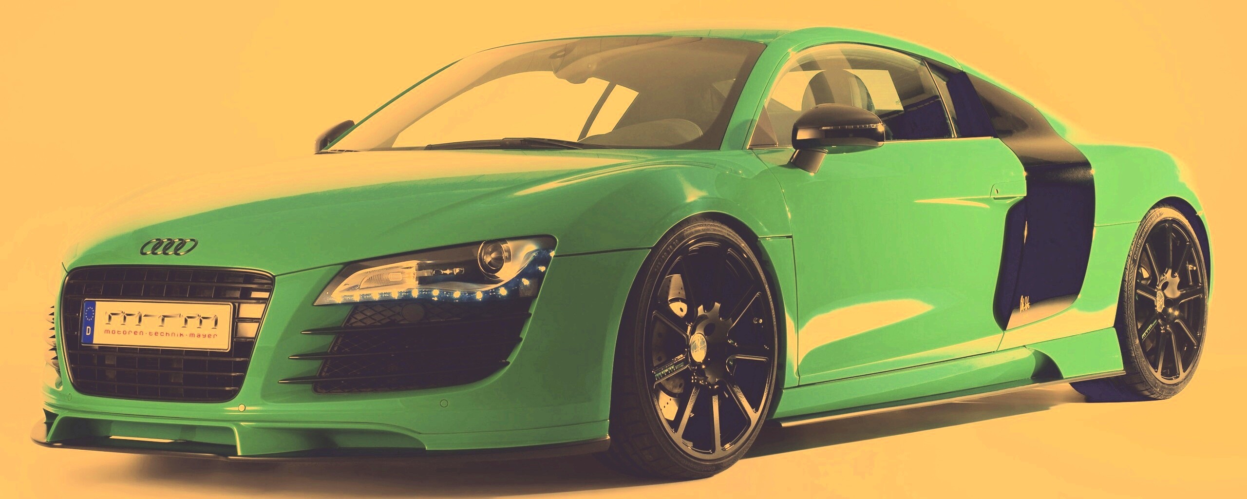 Зелёный спорткар Ауди РС8 обои