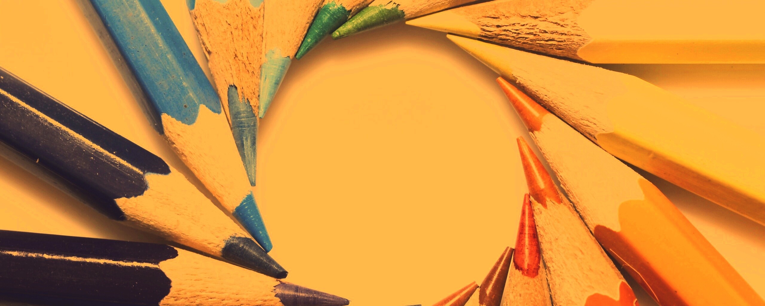 Радуга в карандашах обои