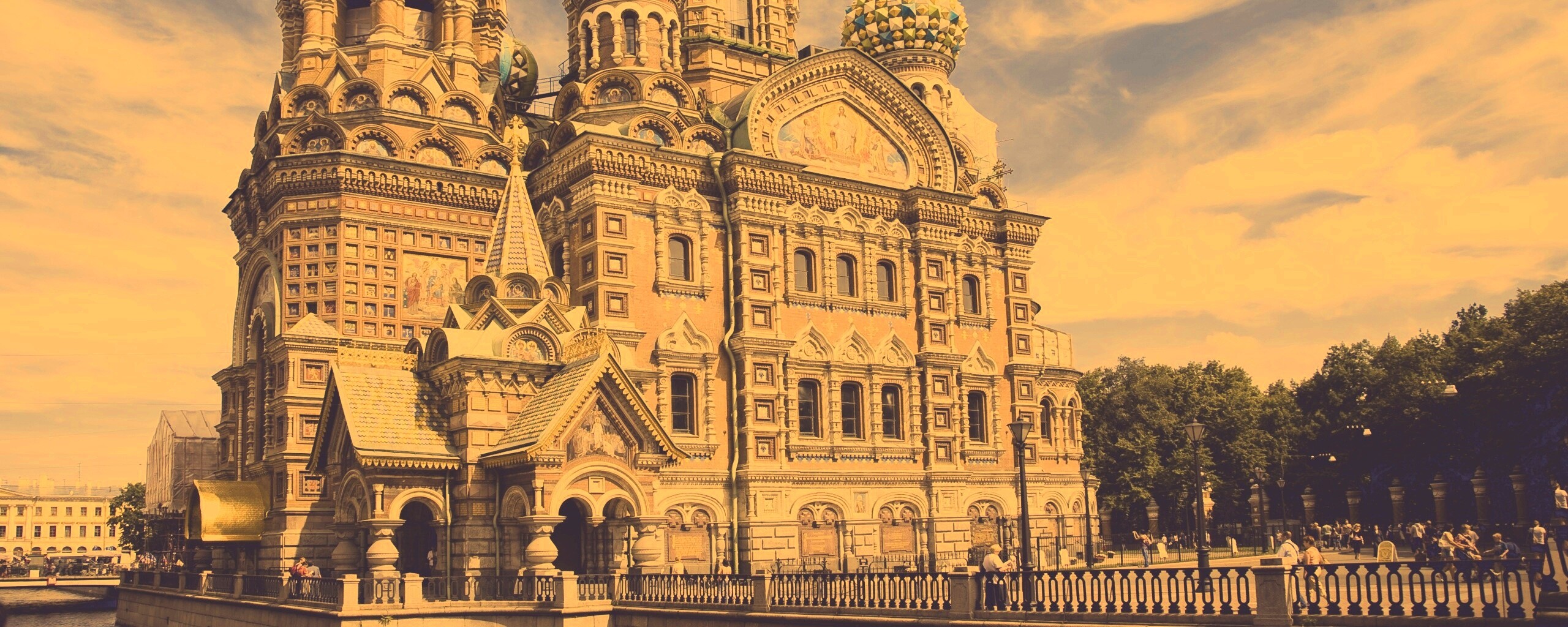 Спас на крови обои