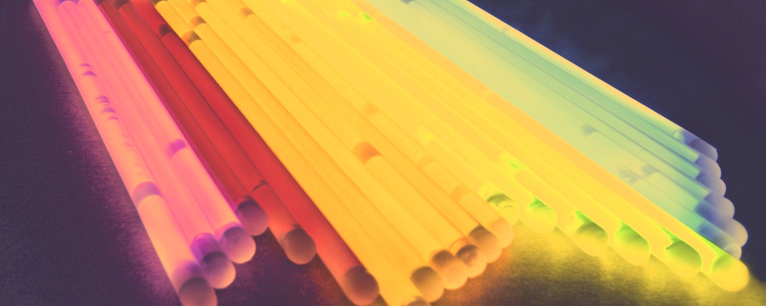 Неоновые трубки обои