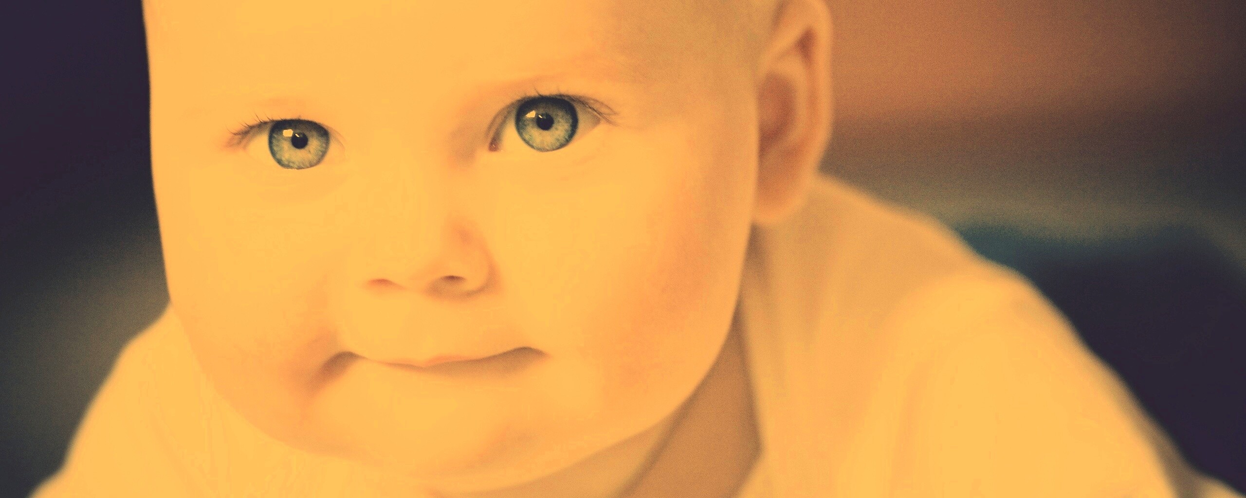 Прелестное дитя обои