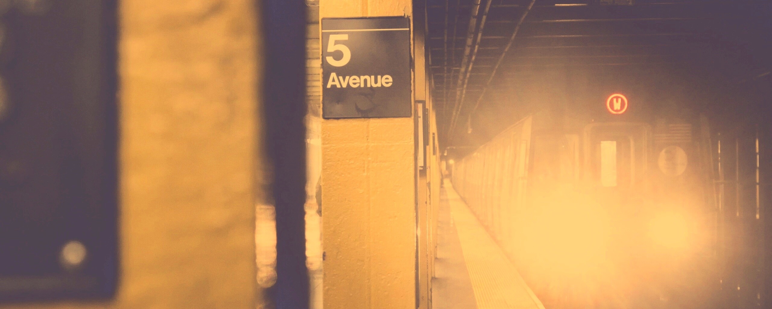 Станция метро обои