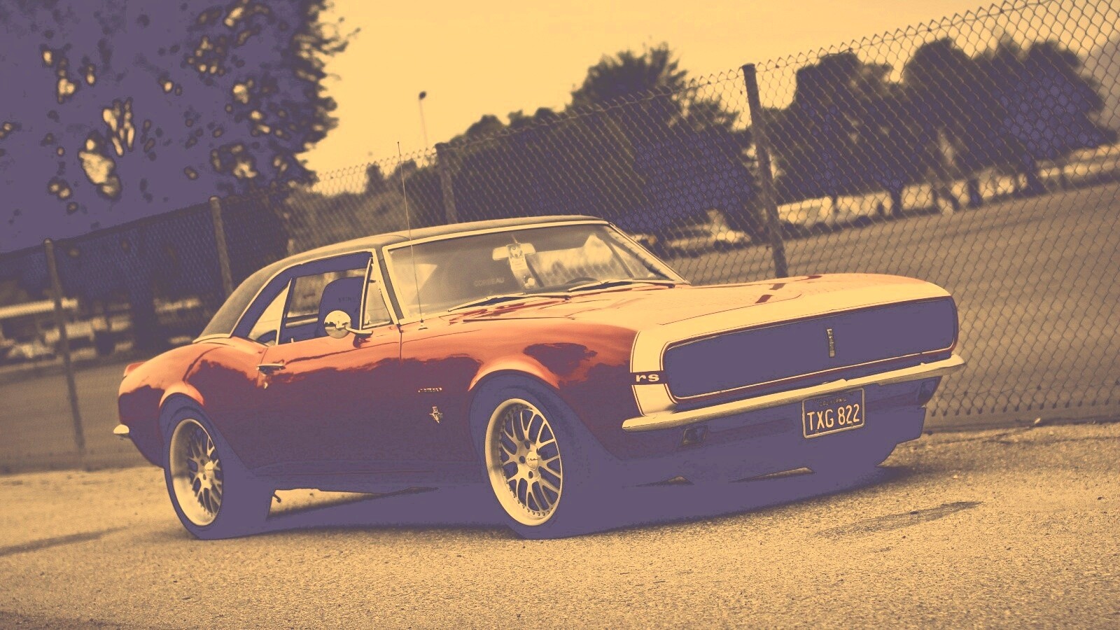 Красный монстор обои