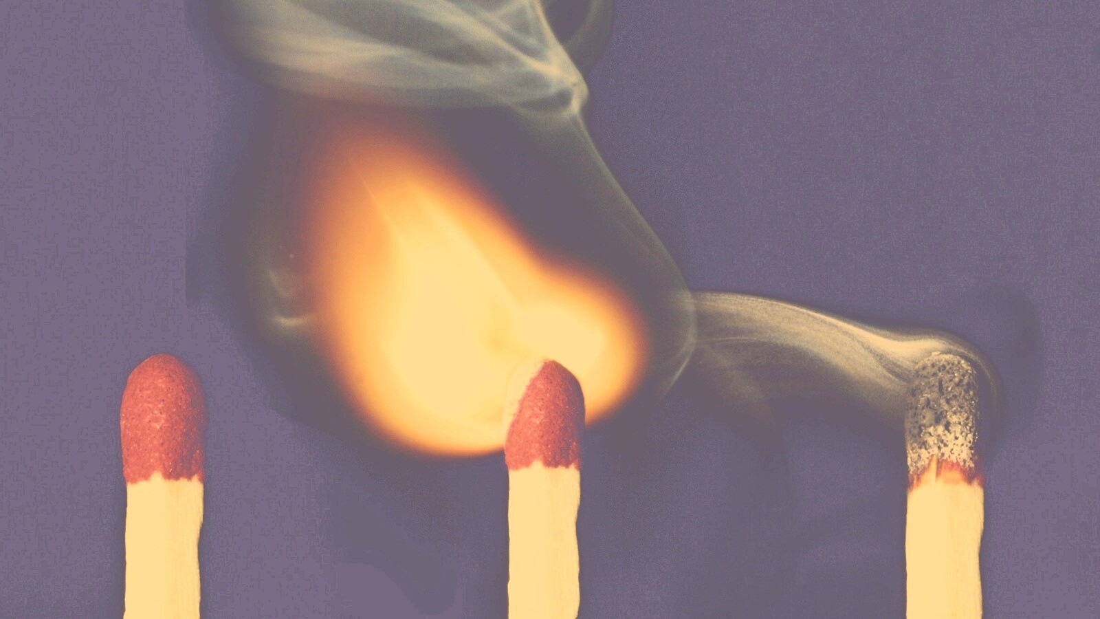 Три состояния спички обои