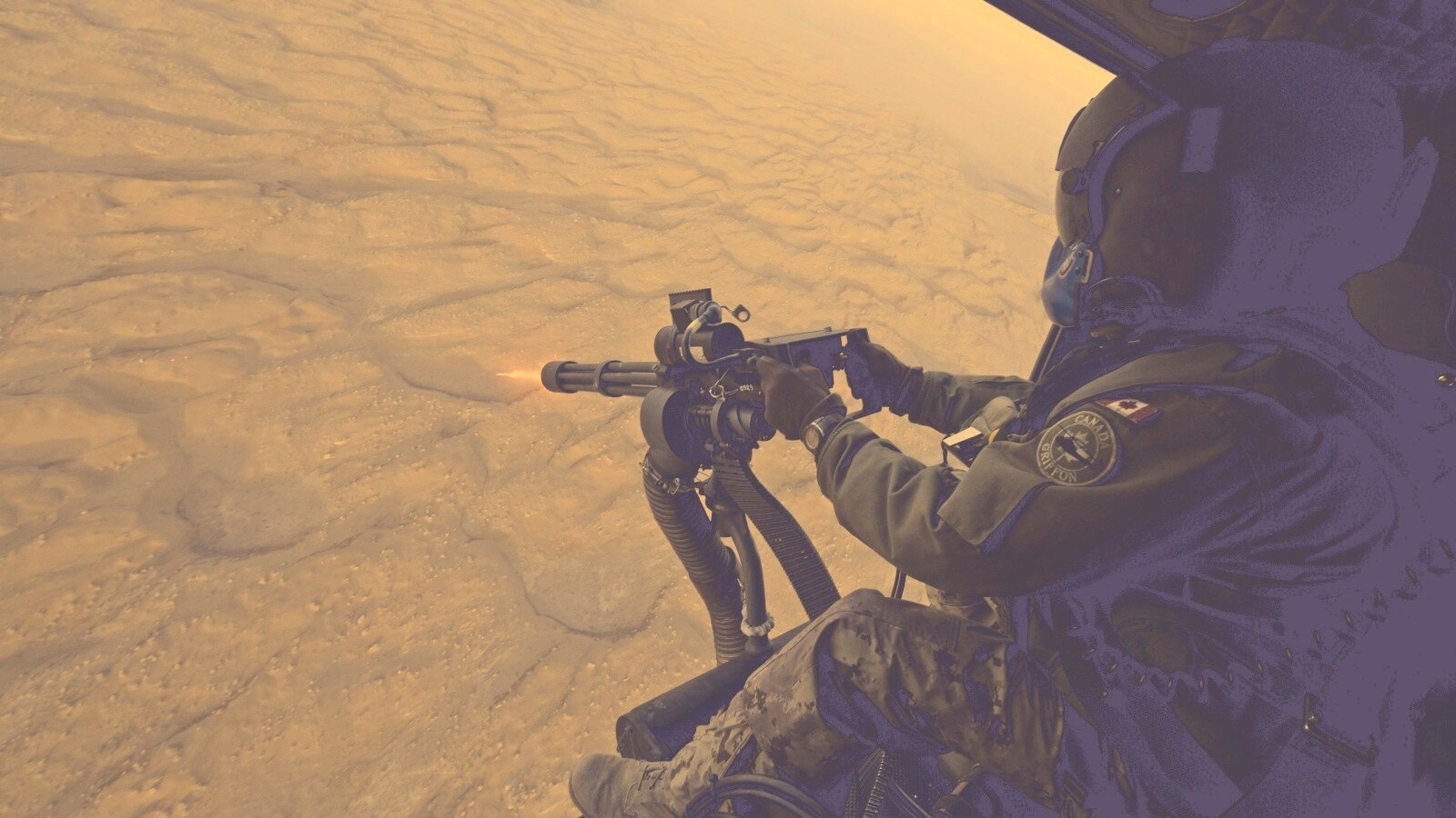 Обстрел с борта вертолета обои