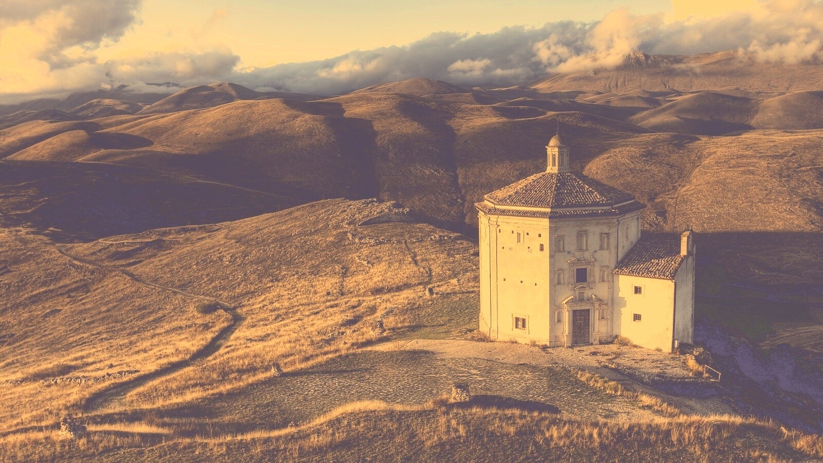 Церковь в Италии обои