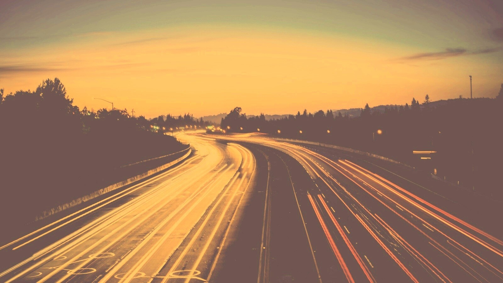 Автострада в огнях обои