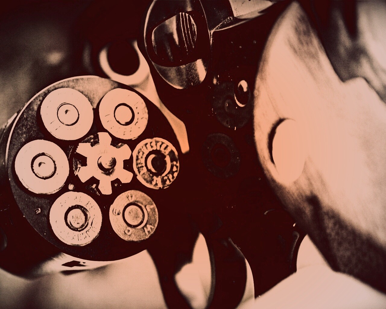 Револьвер обои