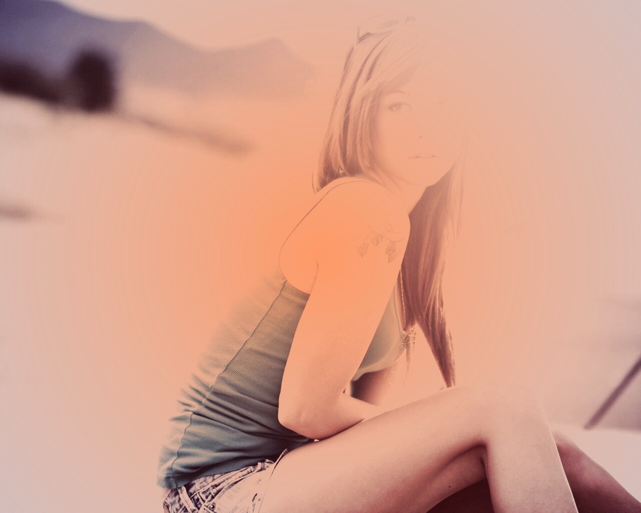 Синяя кофточка обои