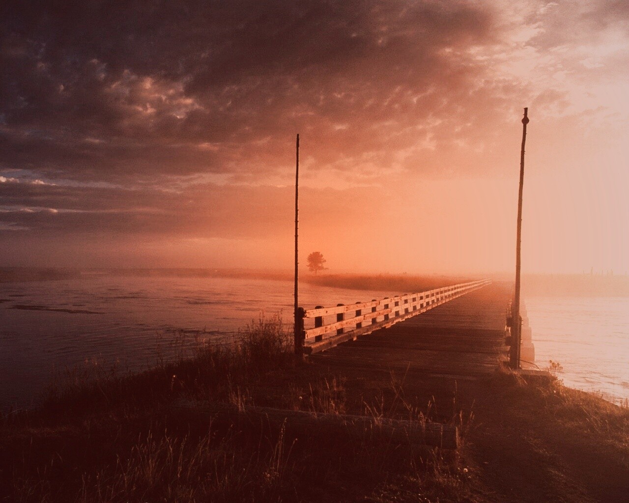 Деревянный мост обои