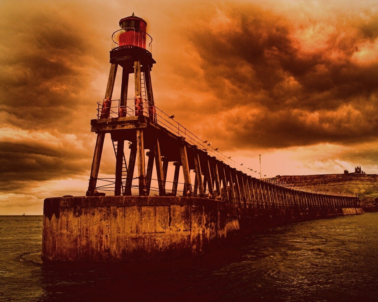 Деревянный маяк обои