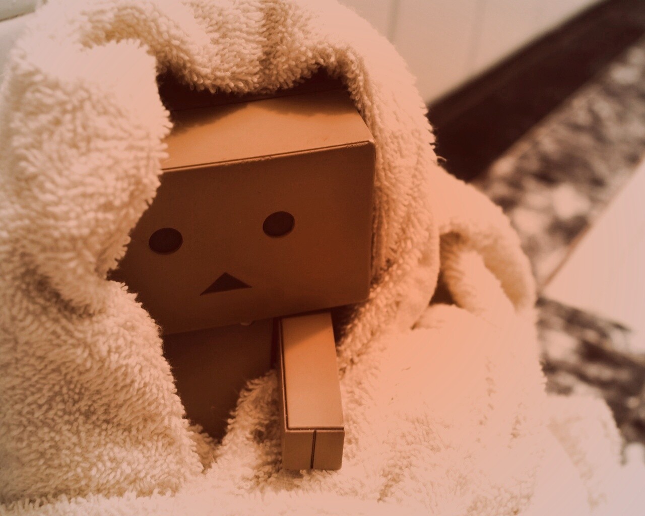 Yotsubato Danbo в полотенце обои