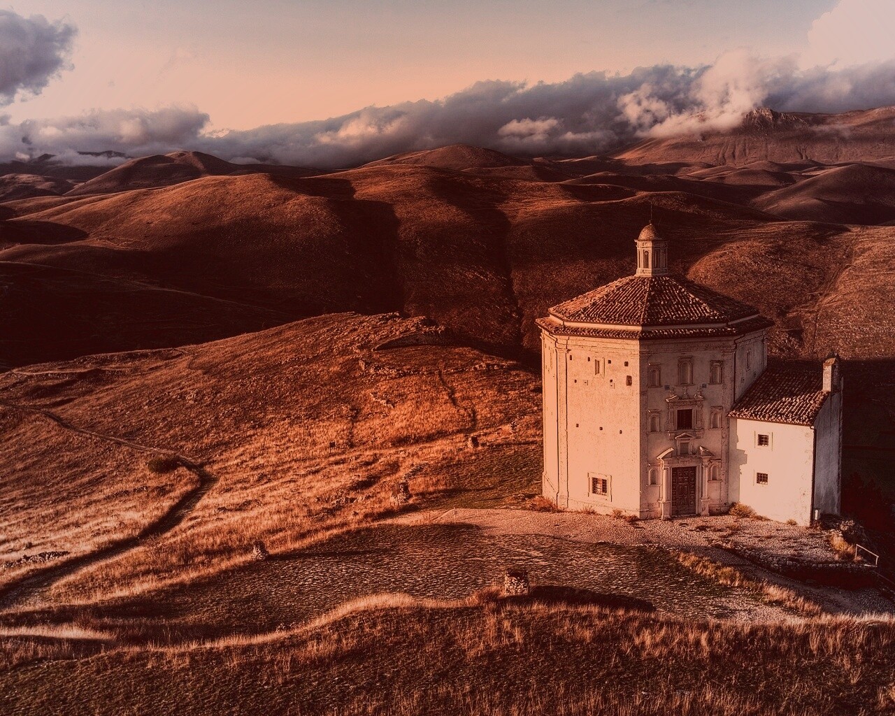 Церковь в Италии обои