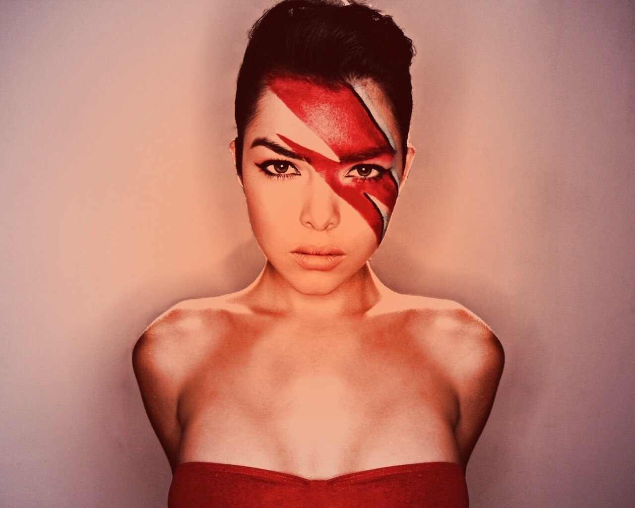 Огненная модель обои