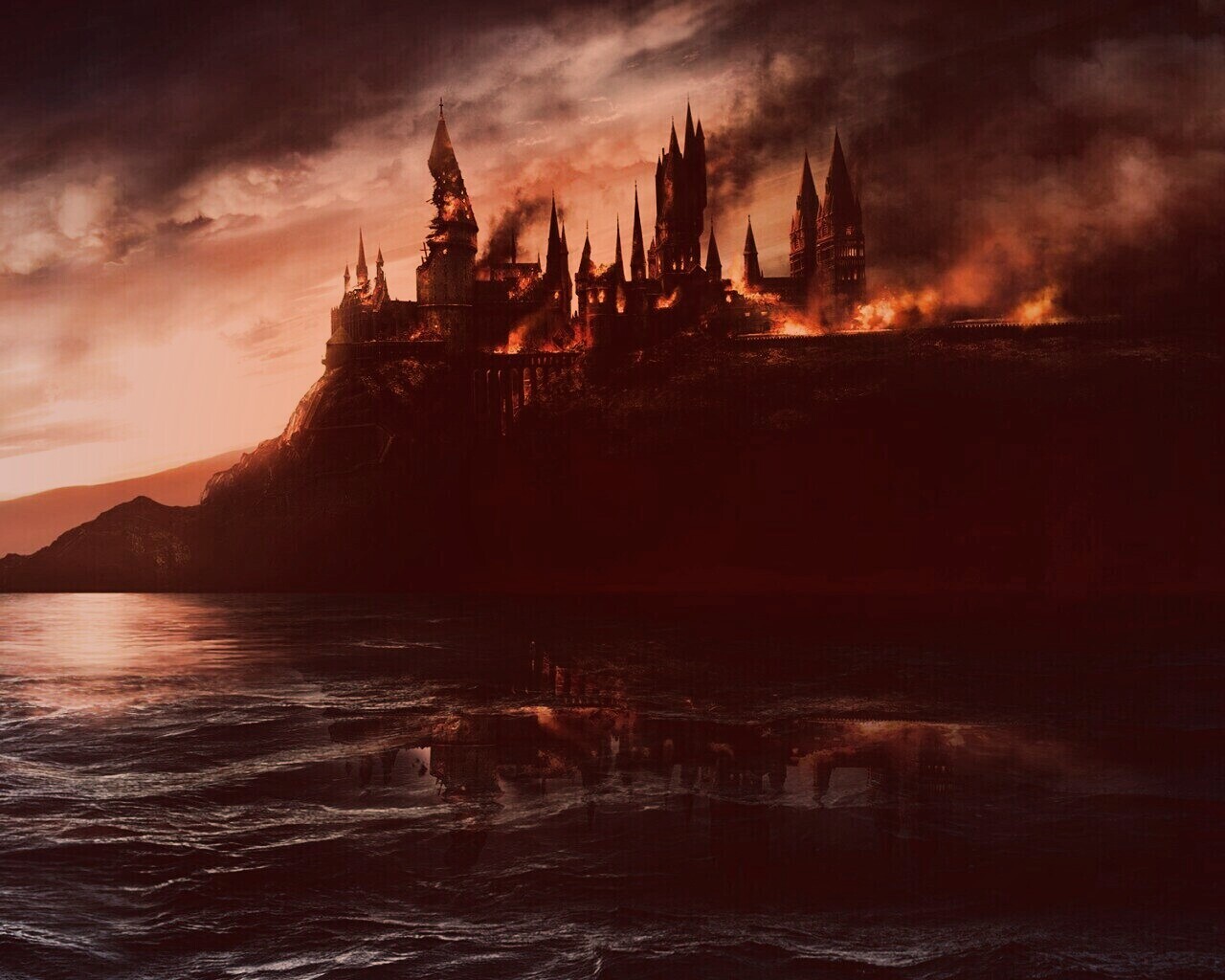 Хогвартс охваченный пламенем обои