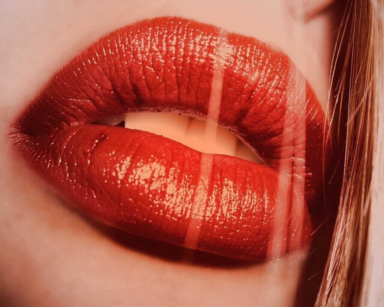 Сочные губы обои