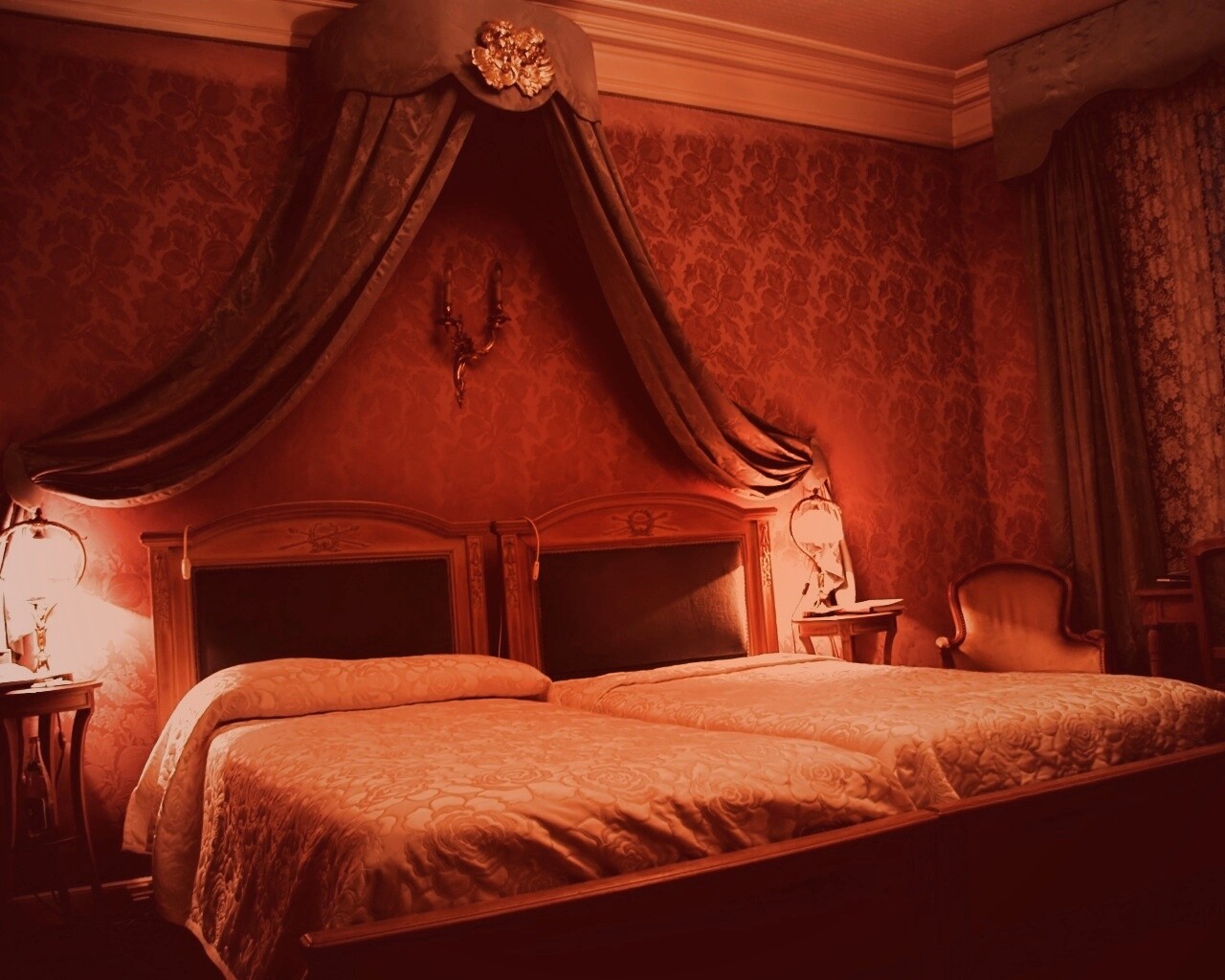 Спальня обои