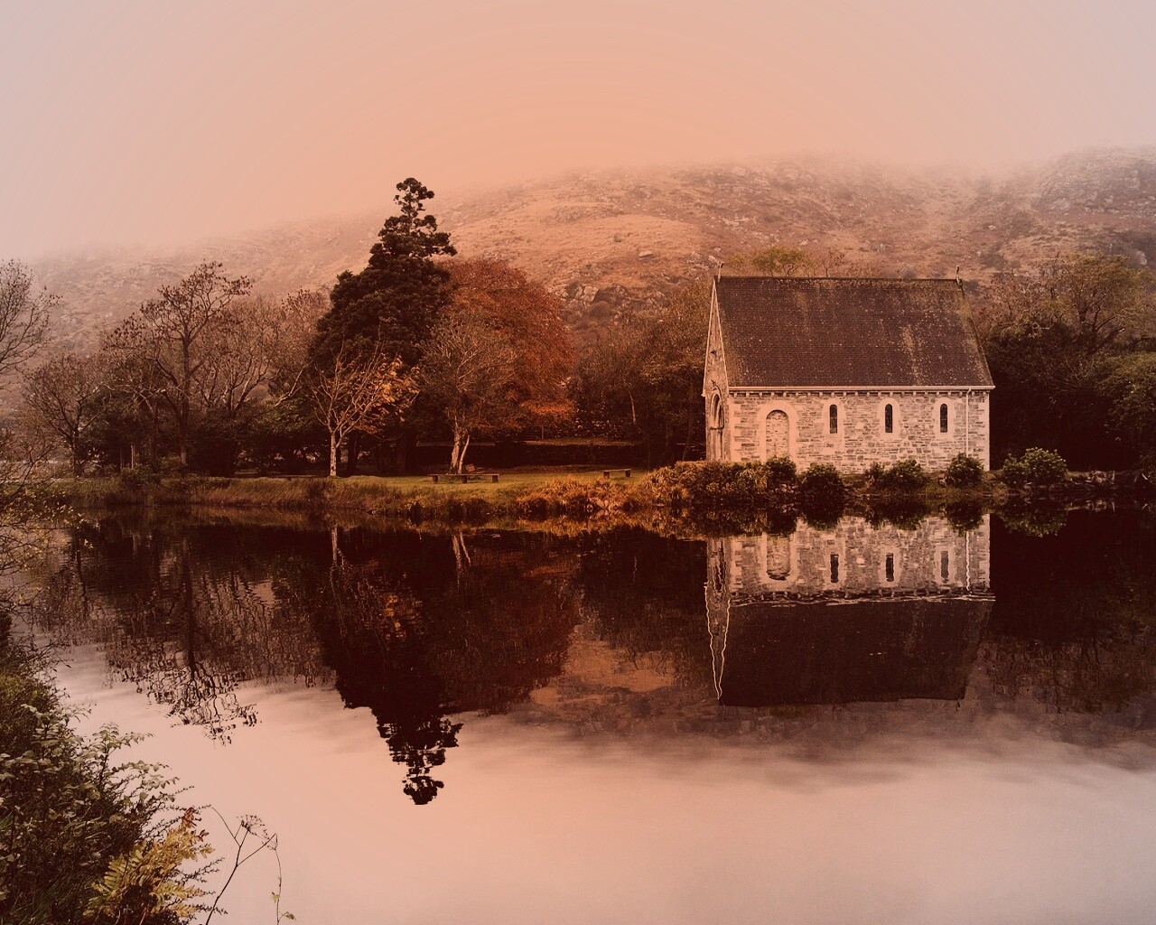 Живописный дом обои