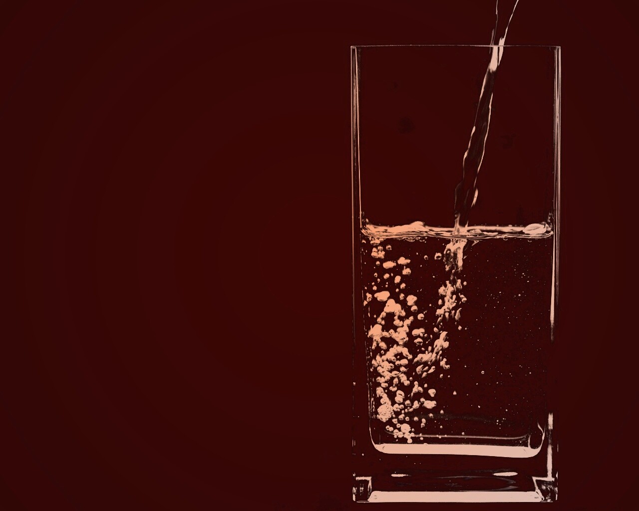 Вода в стакане обои