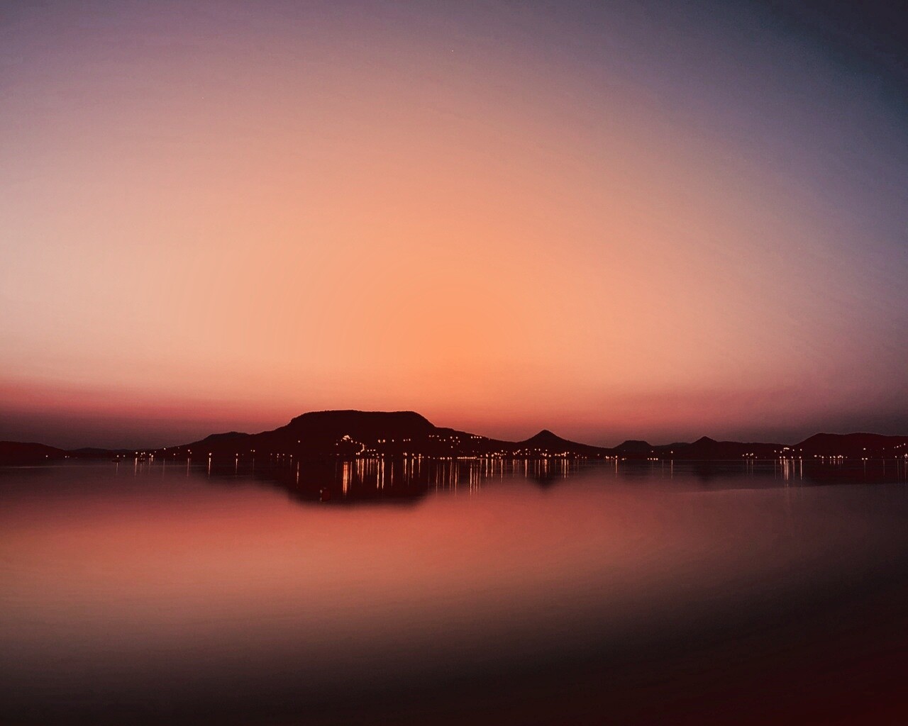 Город на том берегу обои