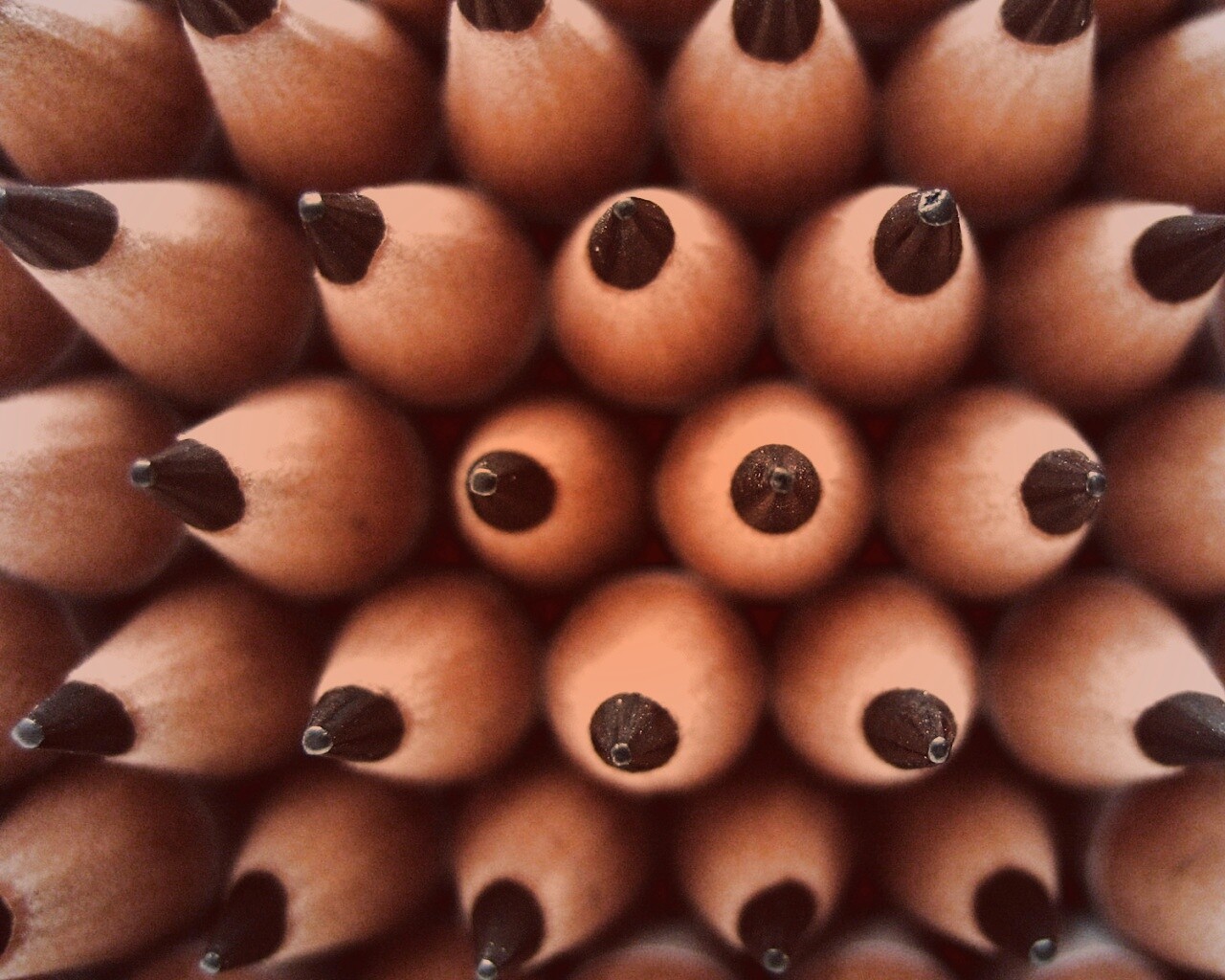 Чёрные карандаши обои