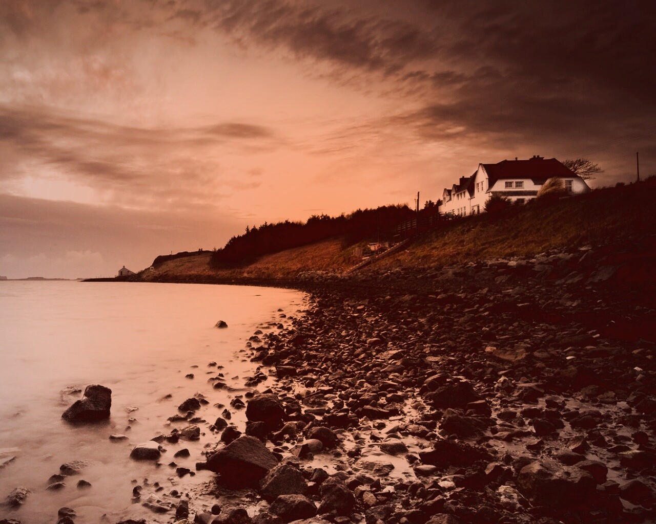 Дом у озера обои