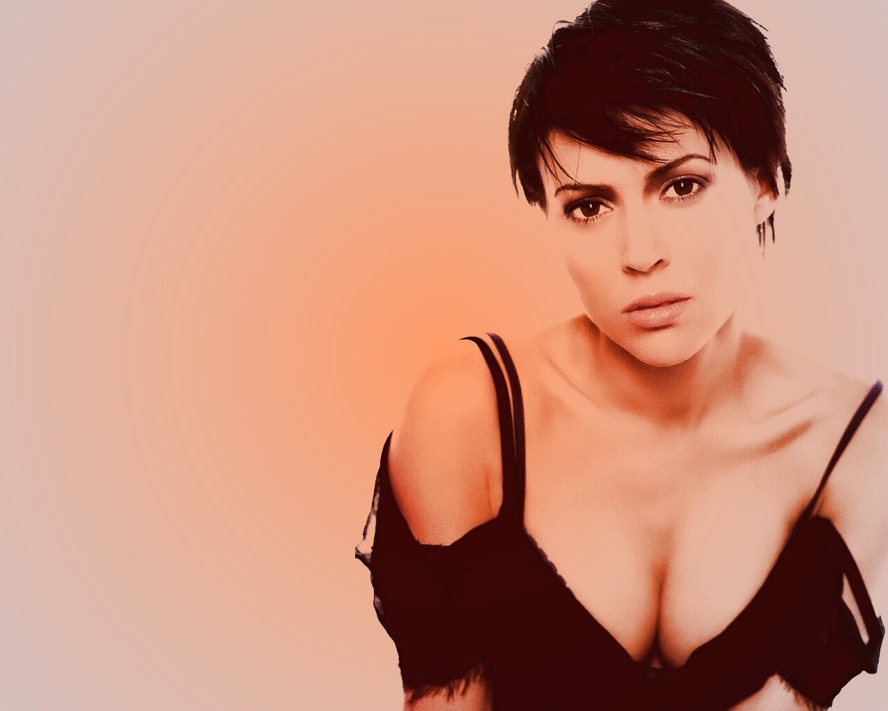 Алиса Милано обои