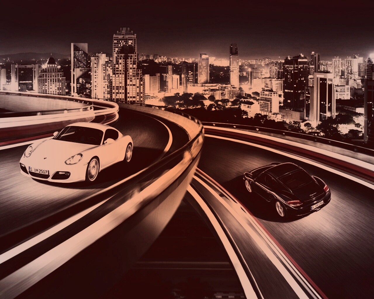 Черный и белый Porsche на автомагистрале. обои