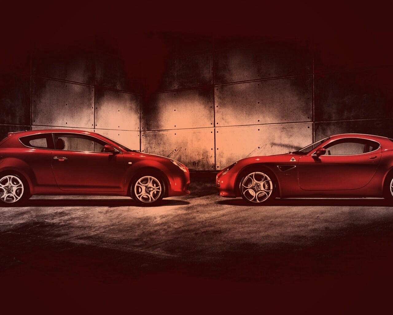Два альфа ромео с разными кузовами обои